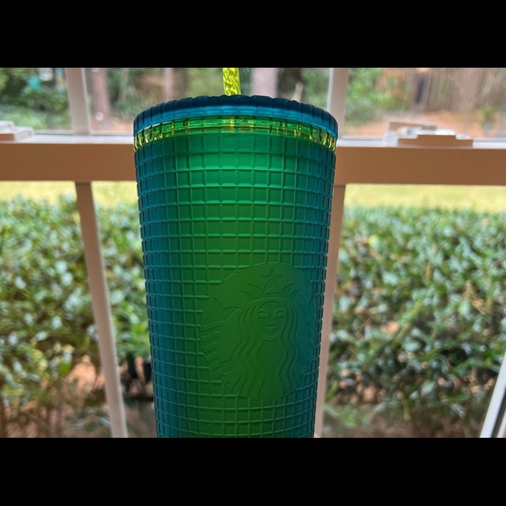 2022 Starbucks Mt. Dew green soft grid venti tumbler.